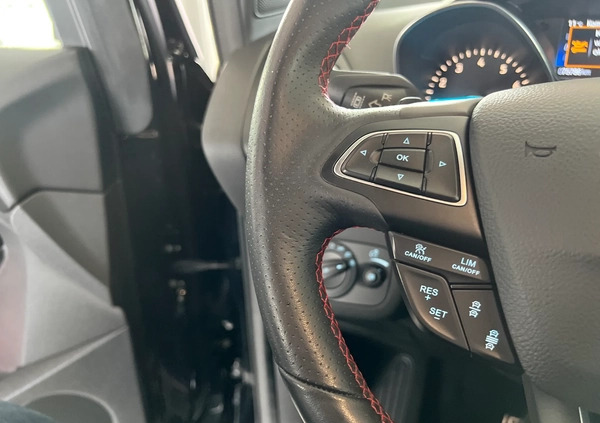 Ford Kuga cena 97900 przebieg: 75000, rok produkcji 2019 z Tychy małe 596